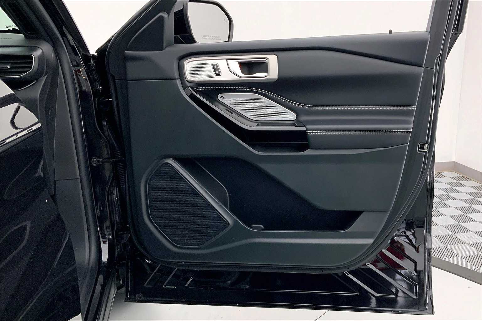 Thumbnail: 2023 Ford Explorer - 24