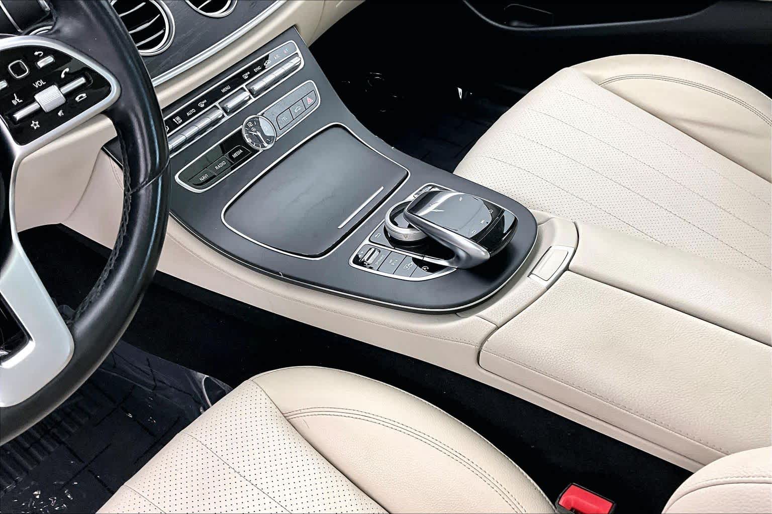 Thumbnail: 2019 Mercedes-Benz E-Class - 17