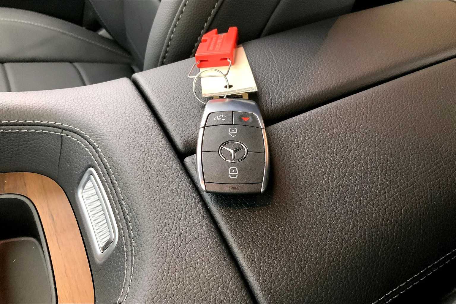 Thumbnail: 2026 Mercedes-Benz GLE - 20