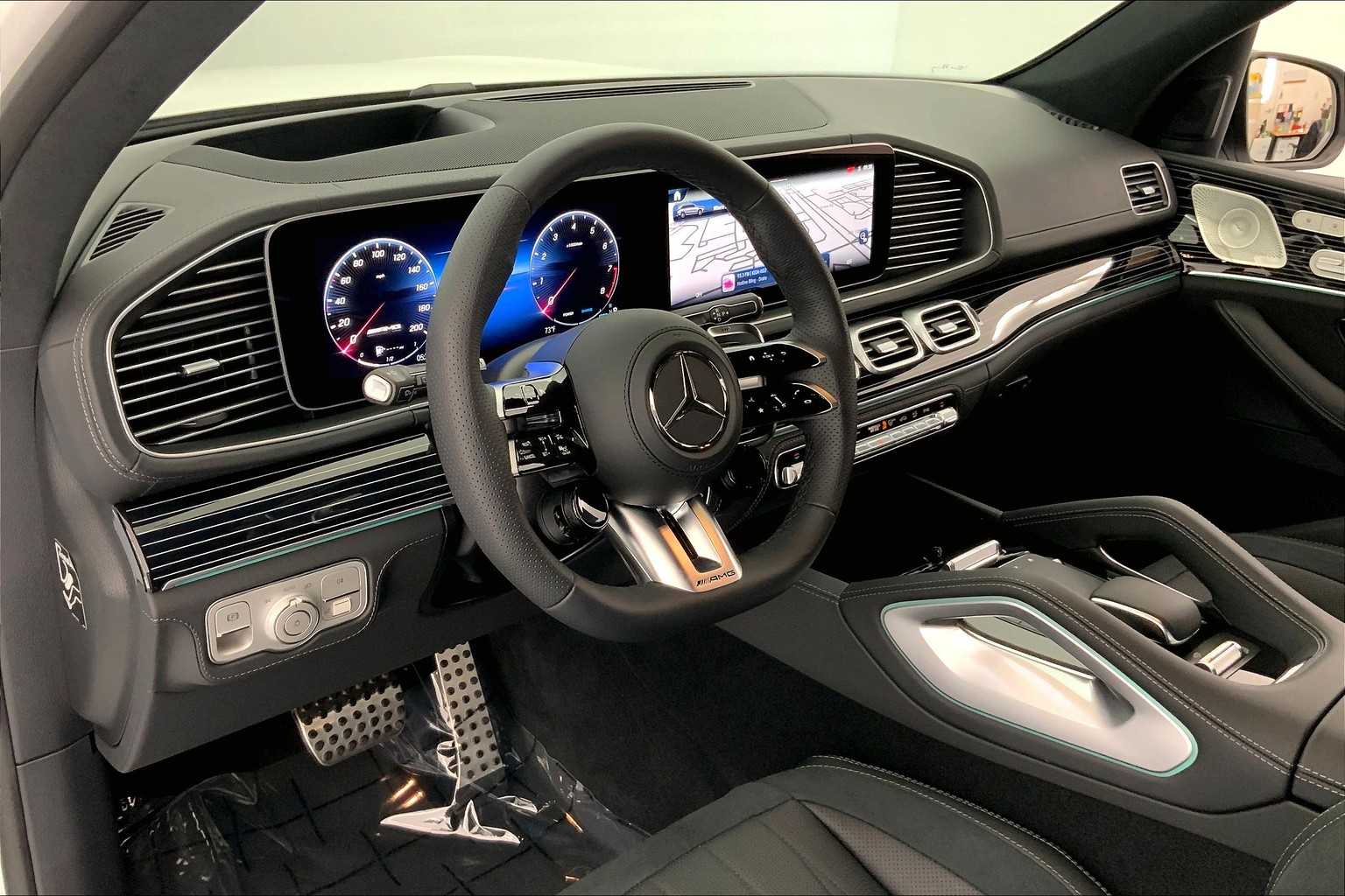 Thumbnail: 2025 Mercedes-Benz GL-Class - 2