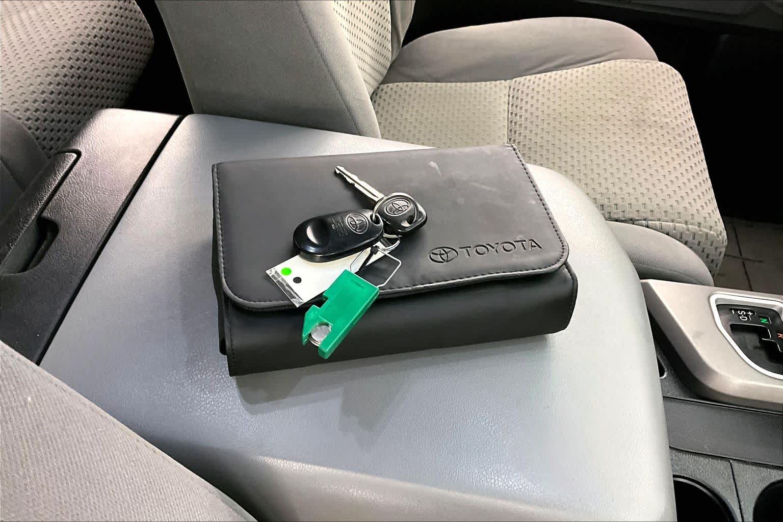 Thumbnail: 2011 Toyota Tundra - 20