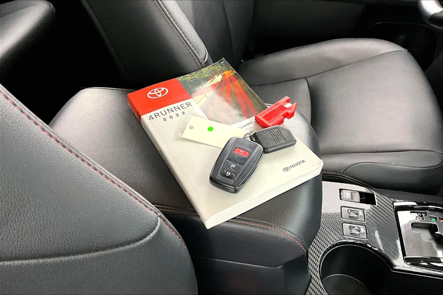 Thumbnail: 2022 Toyota 4Runner - 20