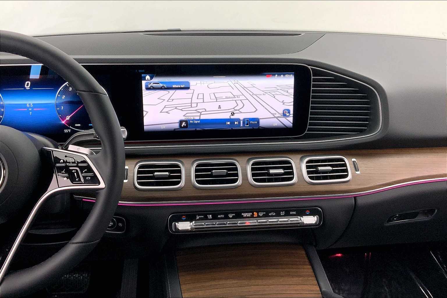 Thumbnail: 2025 Mercedes-Benz GLE - 16