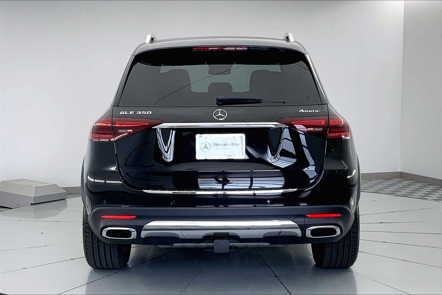 Thumbnail: 2026 Mercedes-Benz GLE - 5