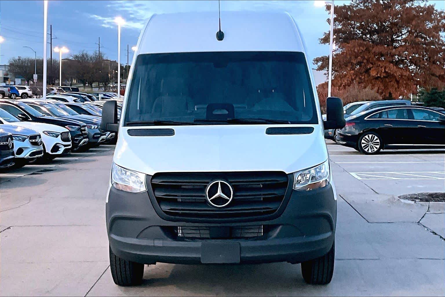 Thumbnail: 2026 Mercedes-Benz Sprinter - 6