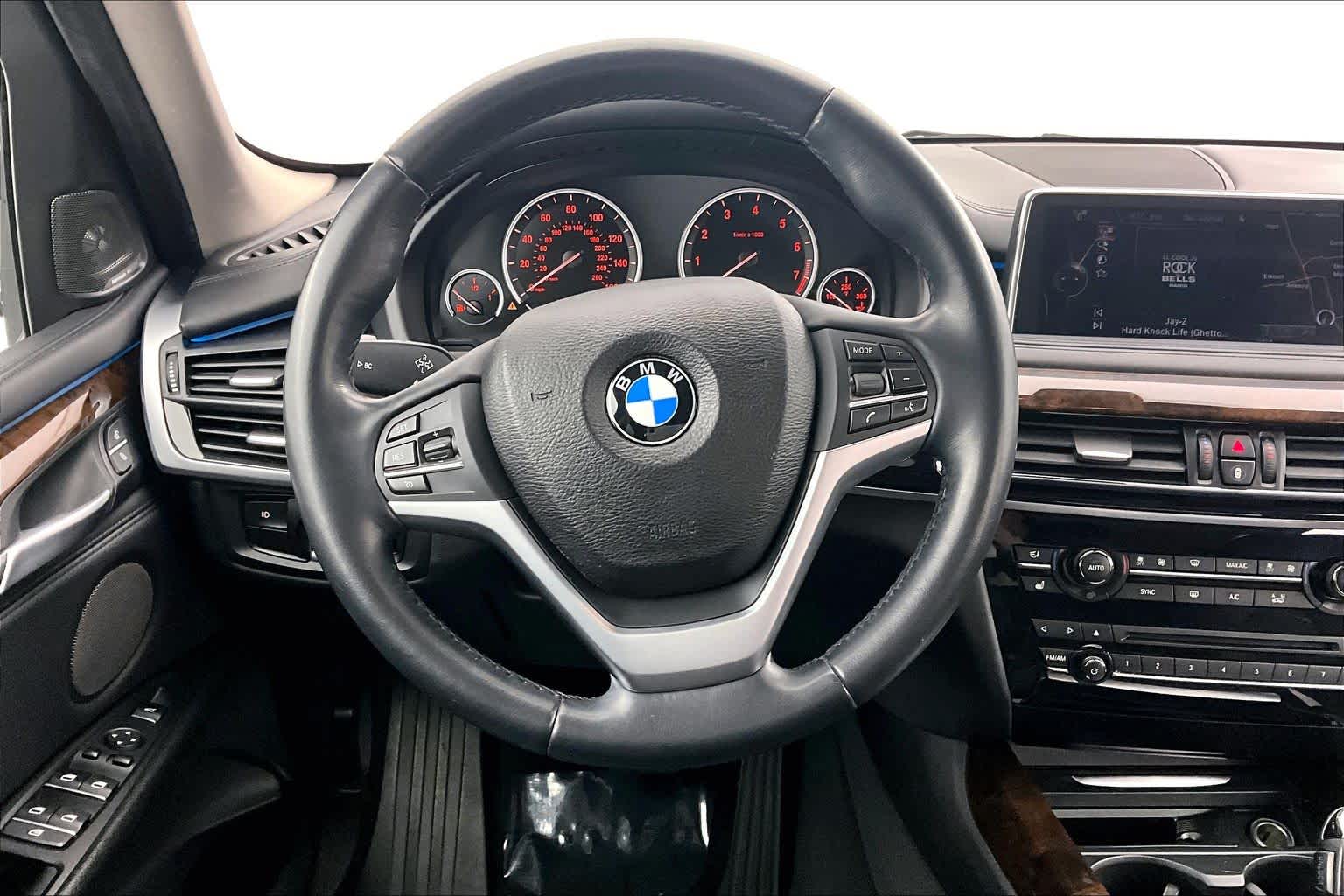 Thumbnail: 2015 BMW X5 - 15