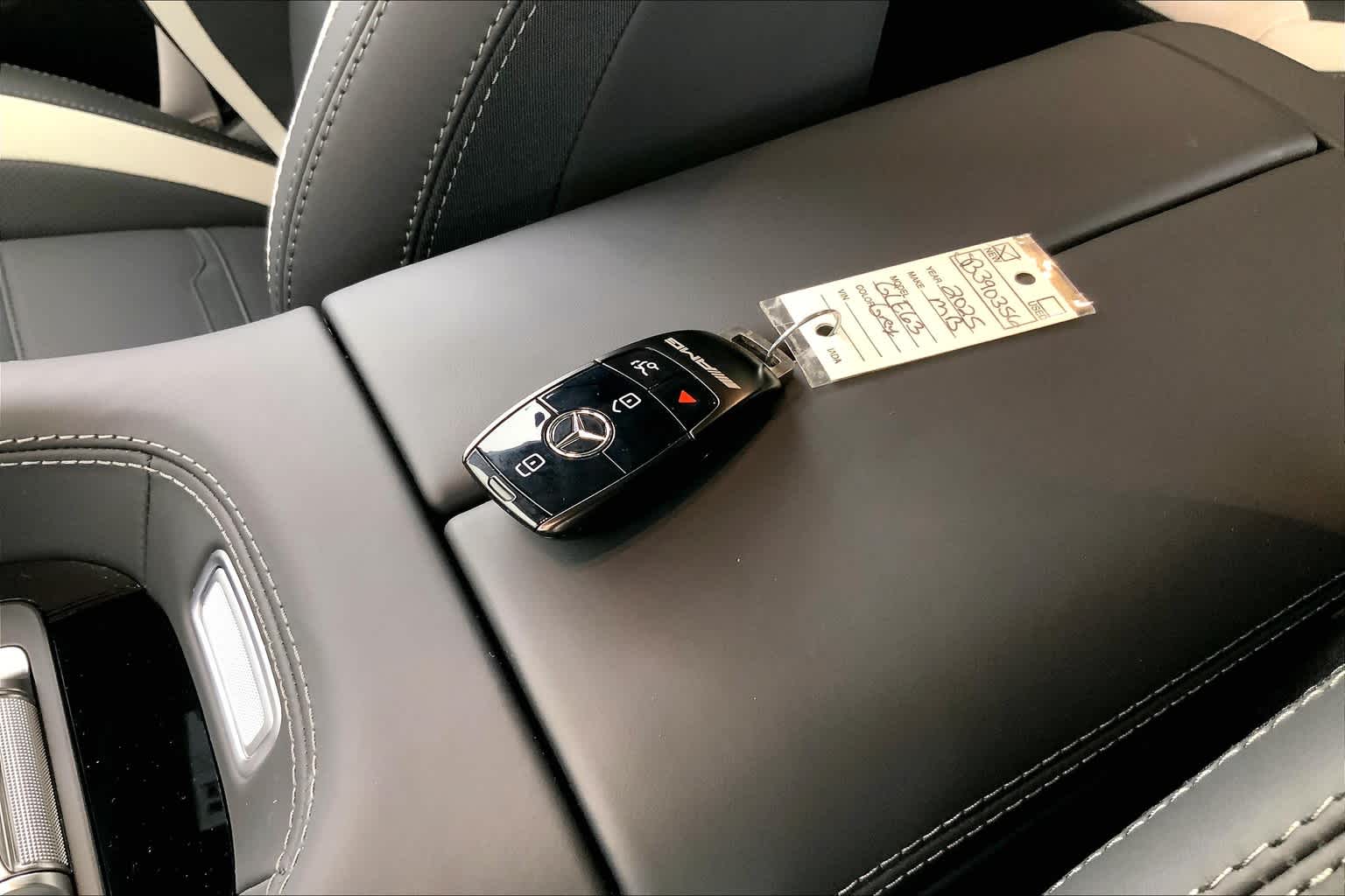 Thumbnail: 2025 Mercedes-Benz GL-Class - 20