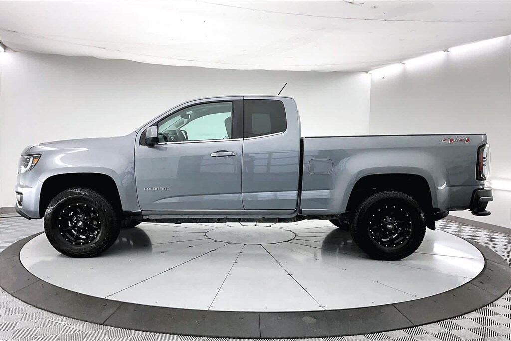 Used 2018 Chevrolet Colorado WT Truck Extended Cab