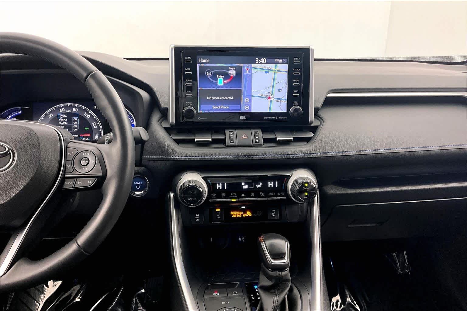 Thumbnail: 2019 Toyota RAV4 - 16