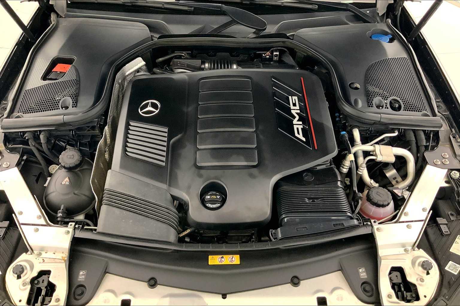 Thumbnail: 2022 Mercedes-Benz E-Class - 8