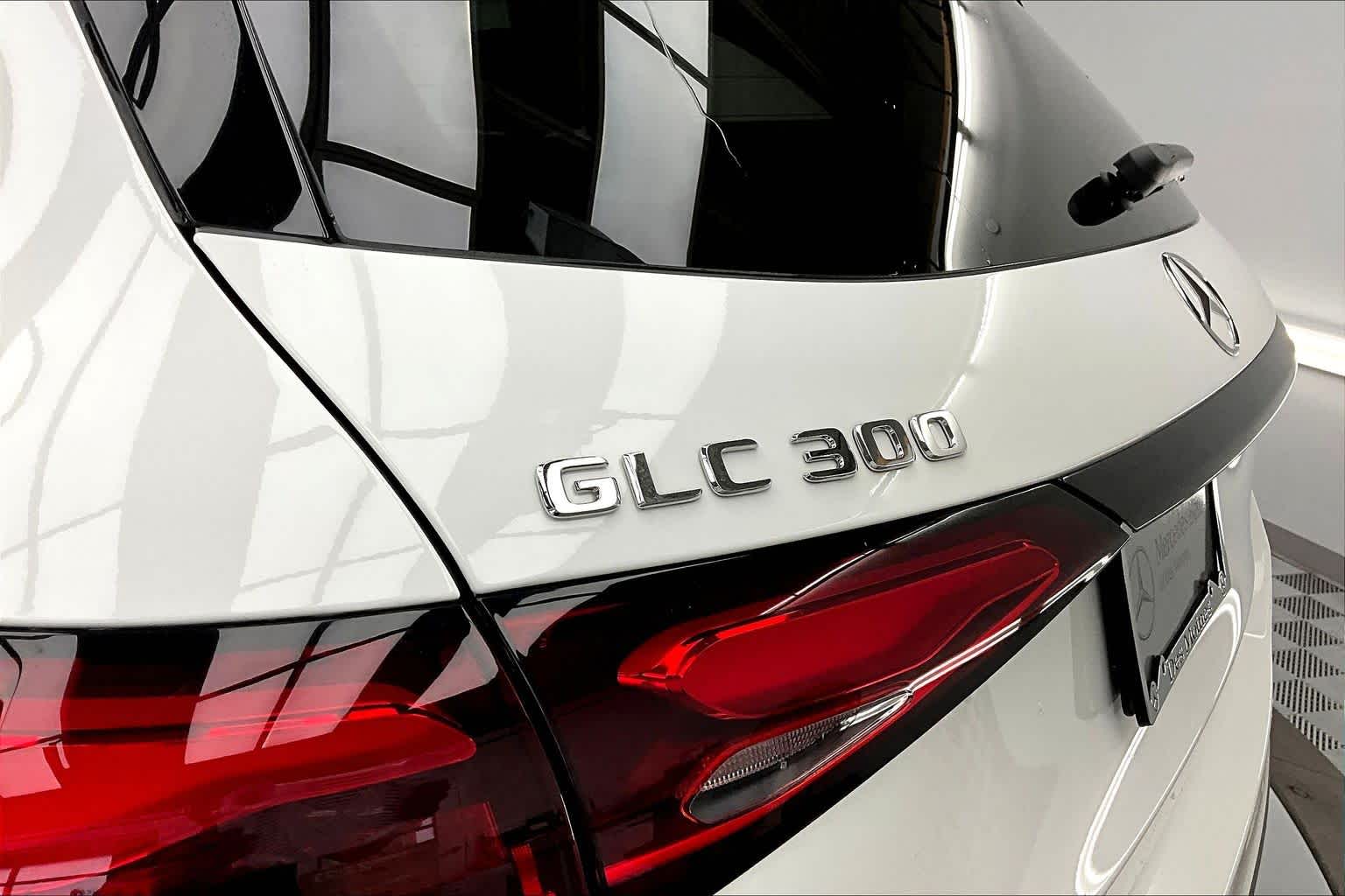 Thumbnail: 2026 Mercedes-Benz GLC - 22