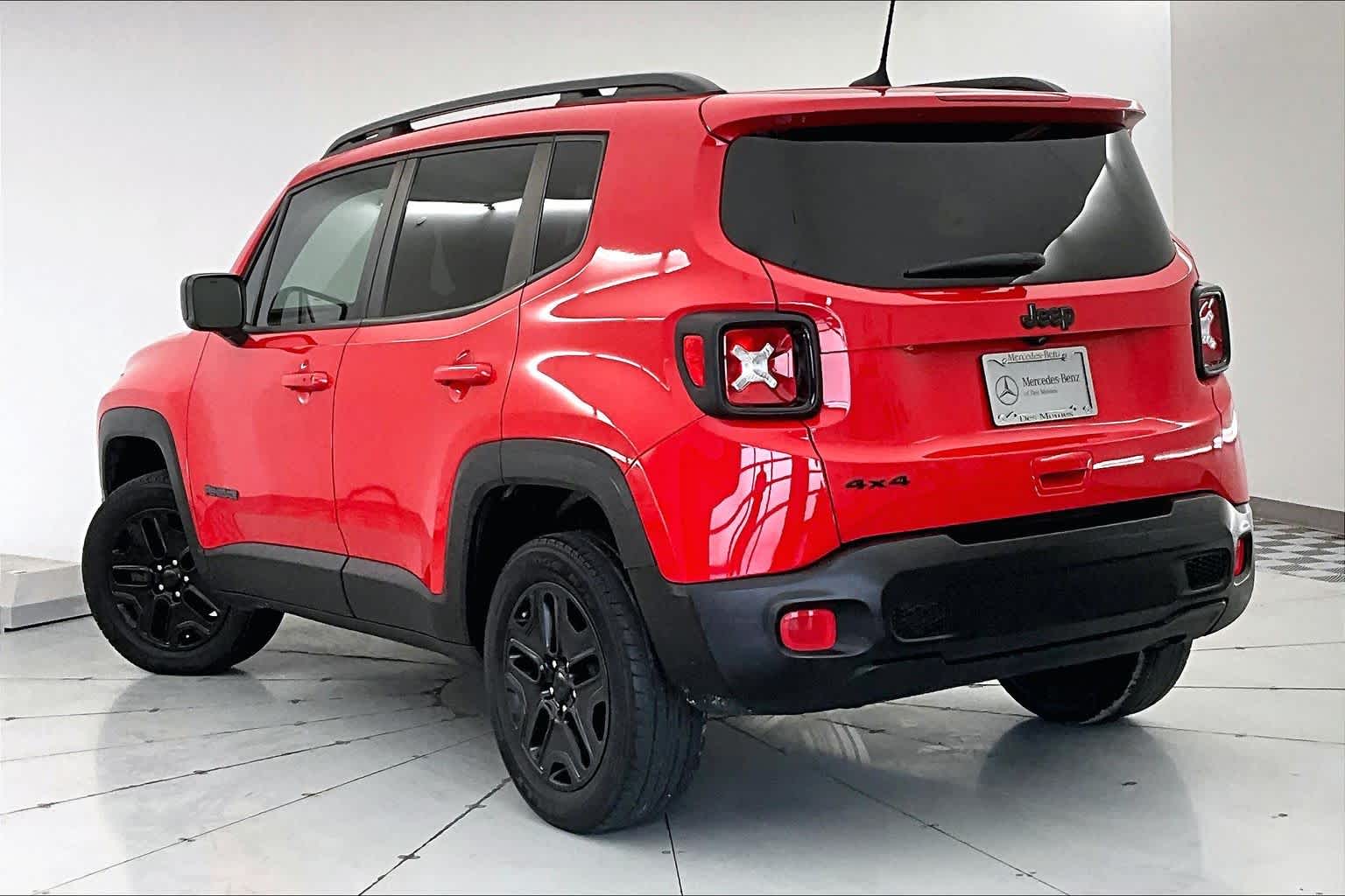 Thumbnail: 2018 Jeep Renegade - 4