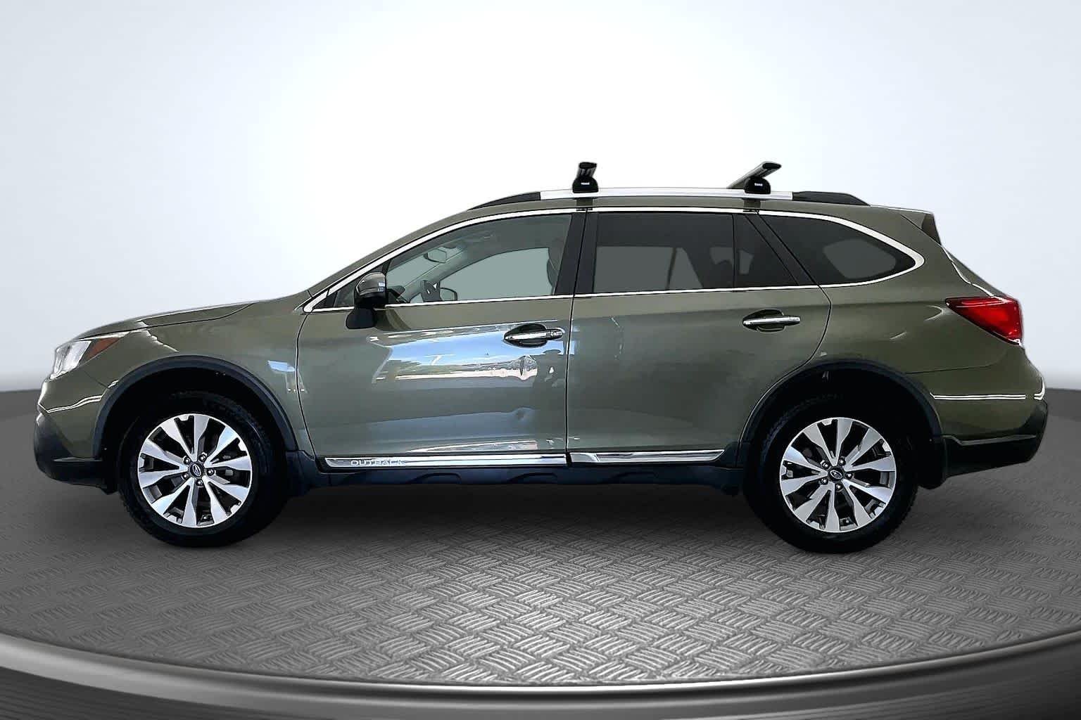 Thumbnail: 2018 Subaru Outback - 3