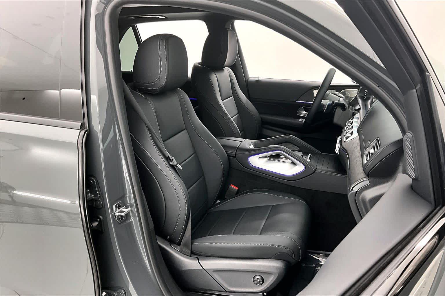 Thumbnail: 2026 Mercedes-Benz GLE - 14