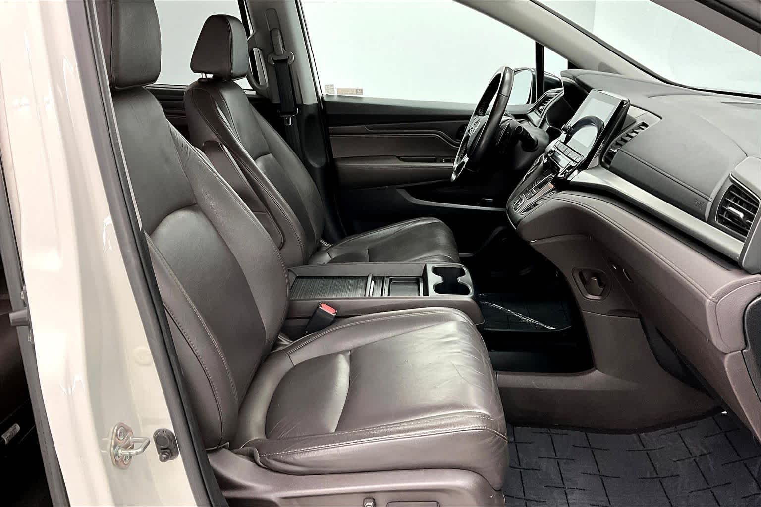 Thumbnail: 2019 Honda Odyssey - 14