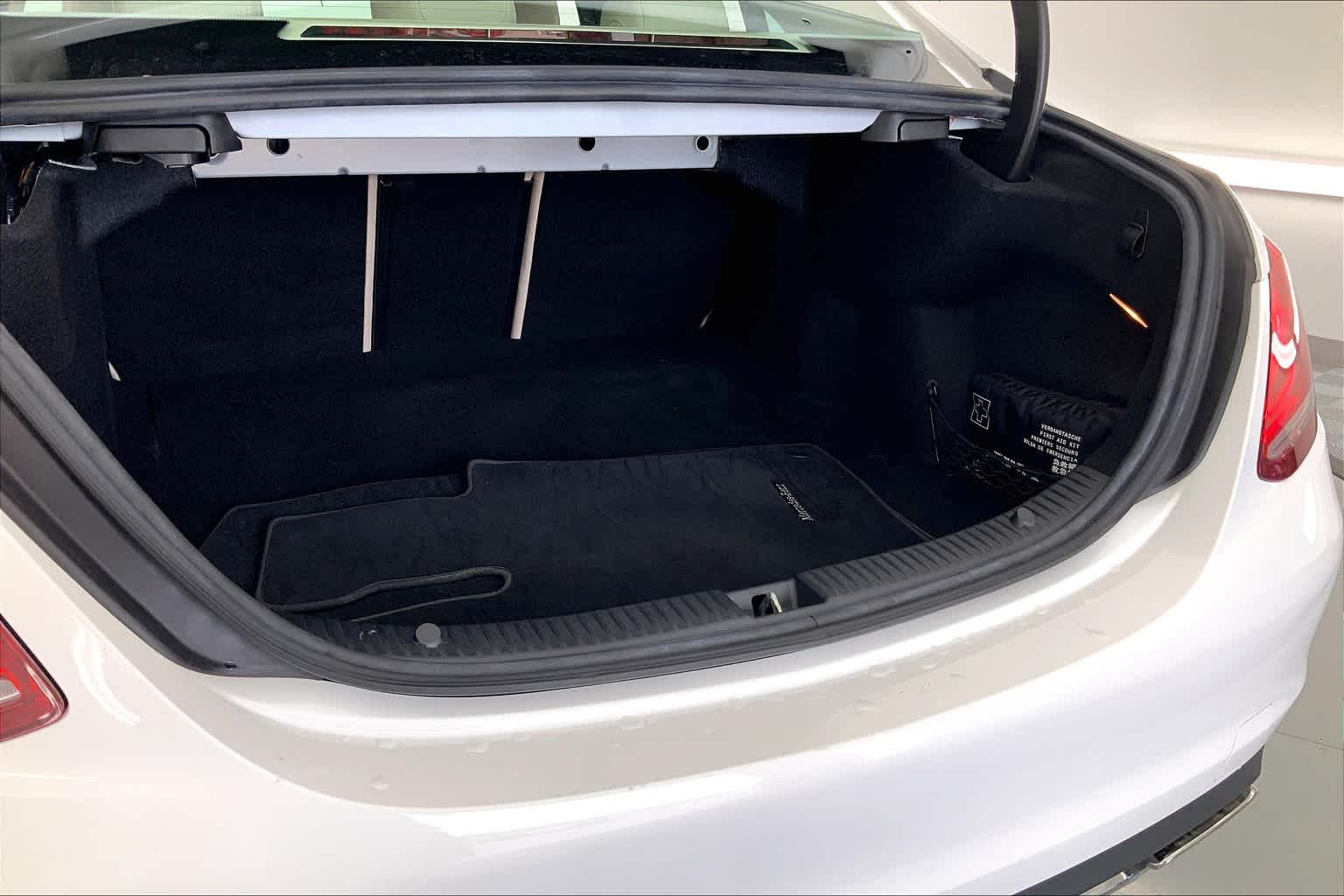 Thumbnail: 2015 Mercedes-Benz C-Class - 19