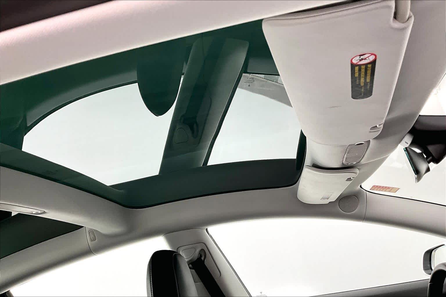 Thumbnail: 2020 Tesla Model 3 - 22