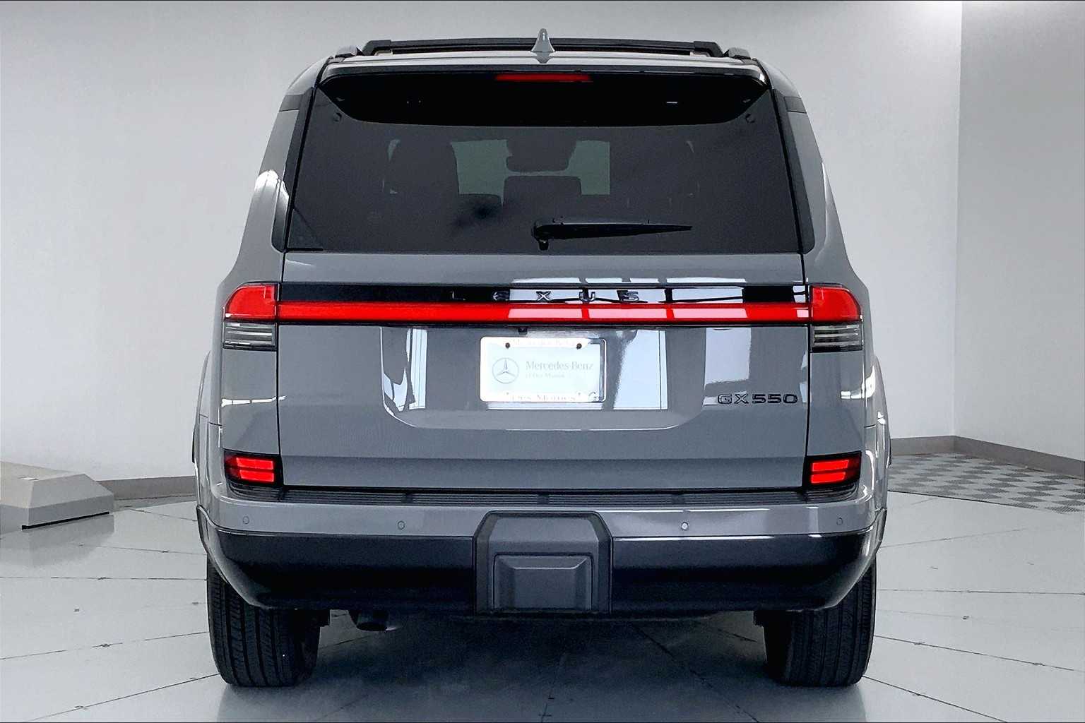 Thumbnail: 2024 Lexus GX - 5