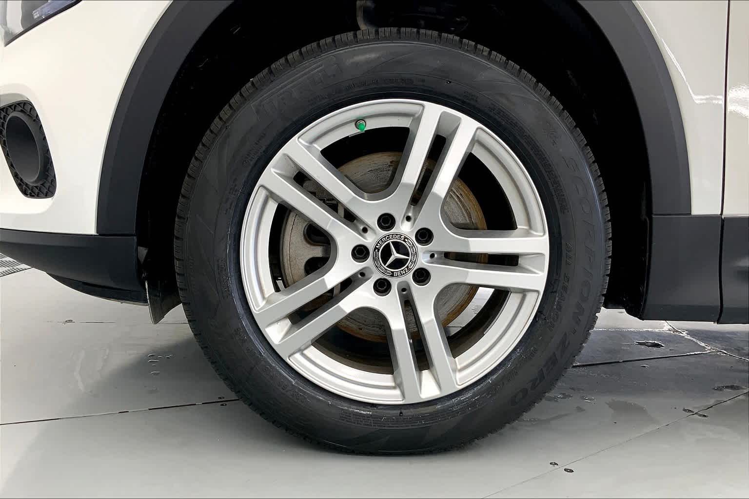 Thumbnail: 2020 Mercedes-Benz GLB - 8