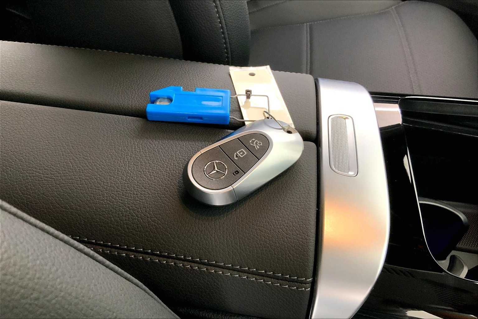 Thumbnail: 2026 Mercedes-Benz GLC - 20