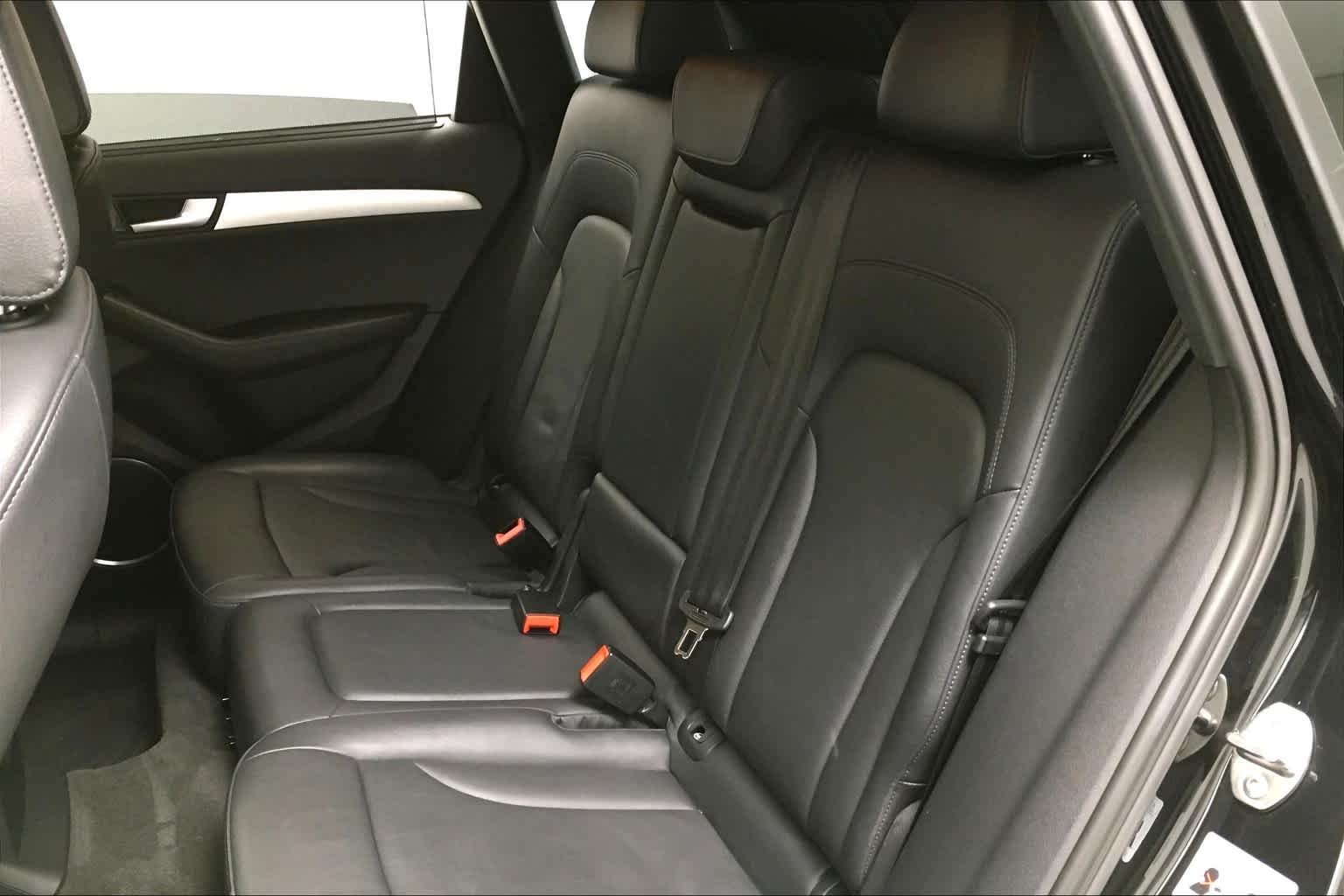 Thumbnail: 2012 Audi Q5 - 24