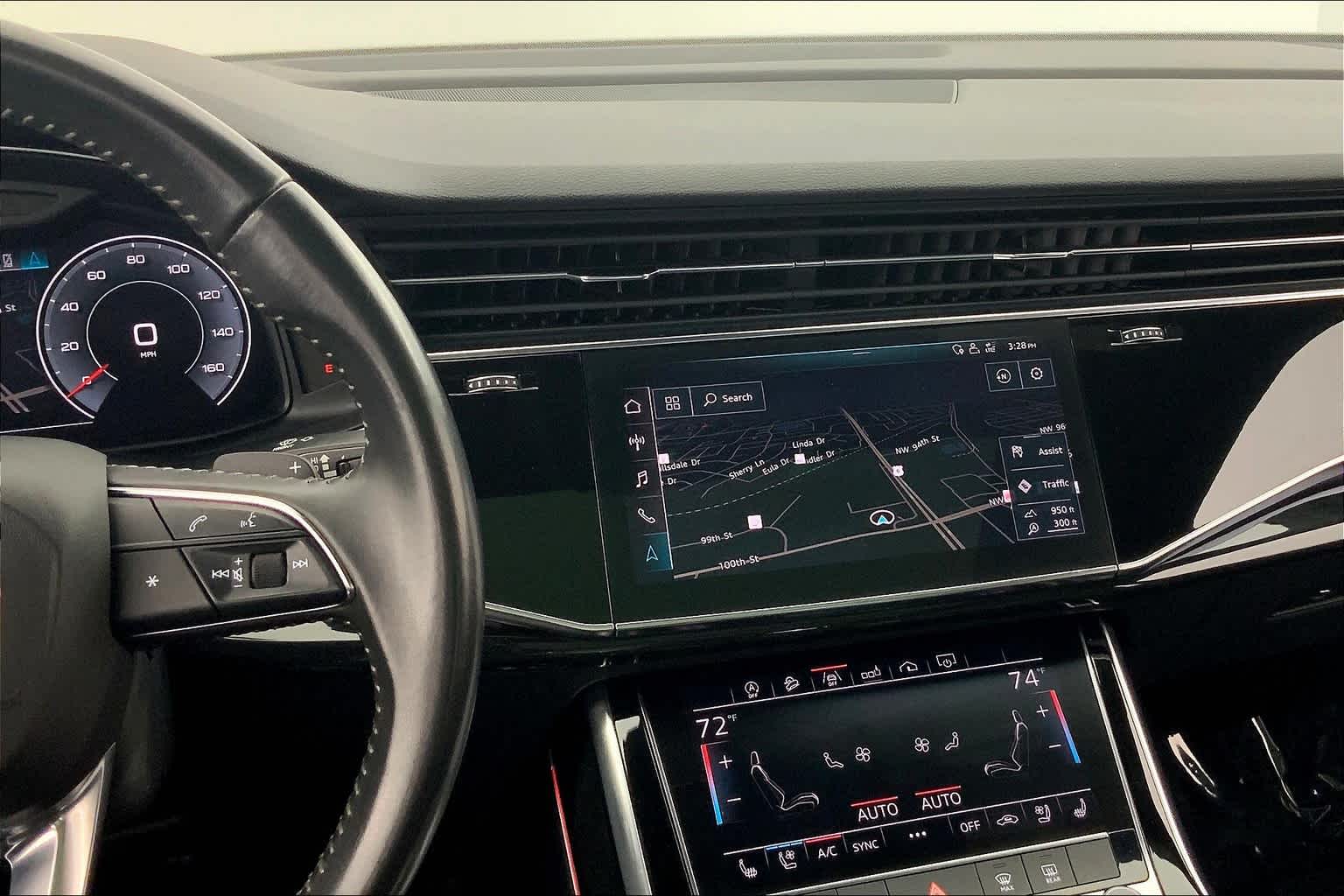 Thumbnail: 2019 Audi Q8 - 16