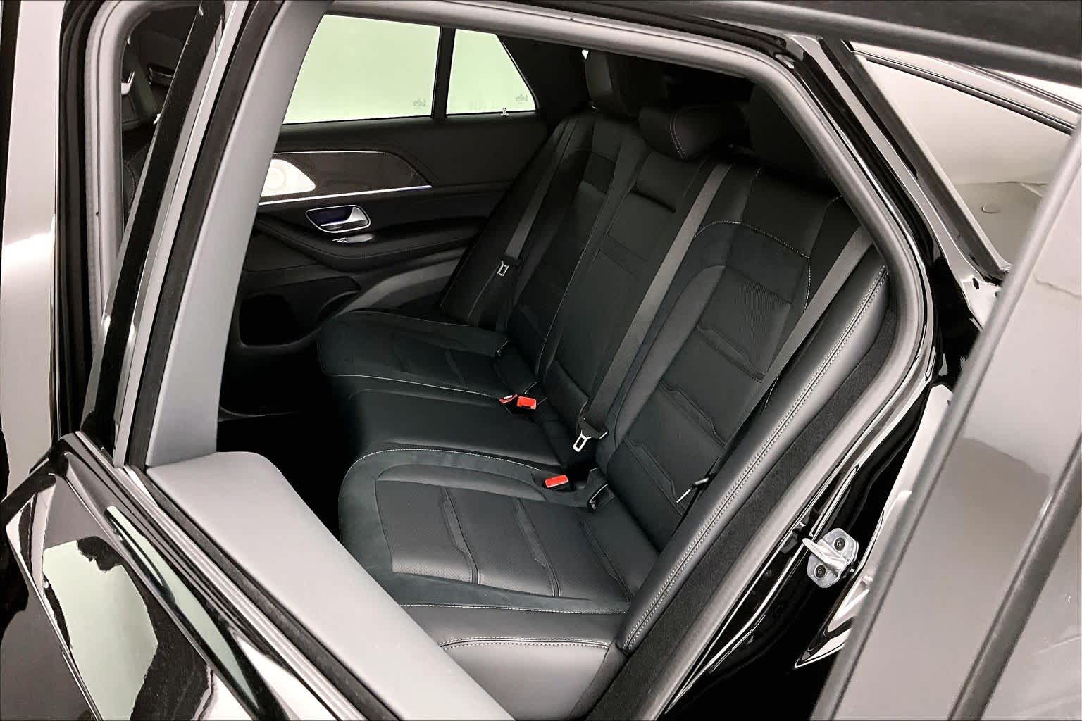 Thumbnail: 2026 Mercedes-Benz GLE - 13