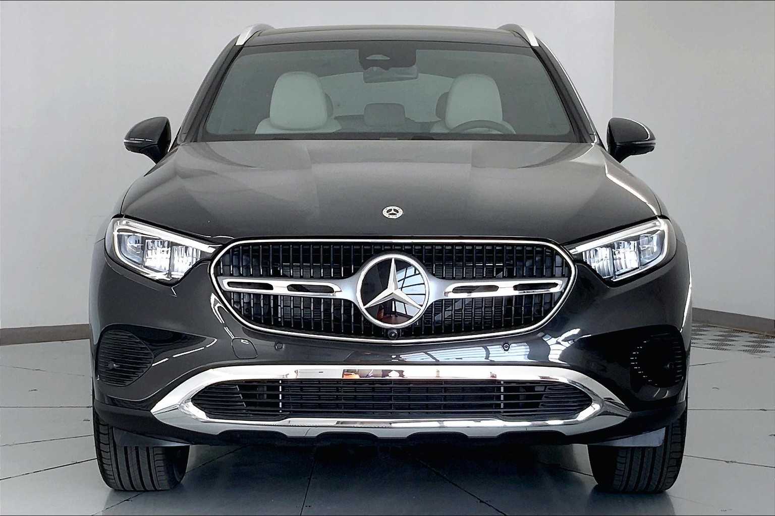 Thumbnail: 2026 Mercedes-Benz GLC - 6