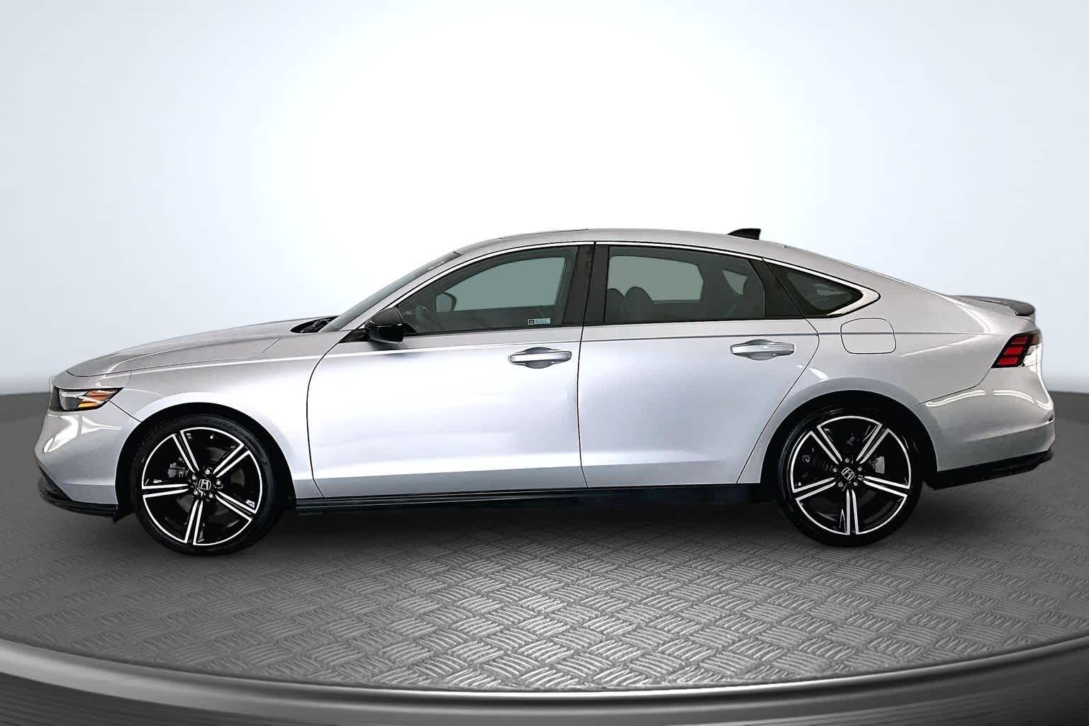 Thumbnail: 2023 Honda Accord - 3