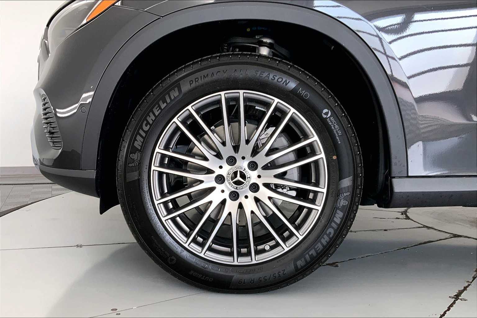 Thumbnail: 2026 Mercedes-Benz GLC - 8