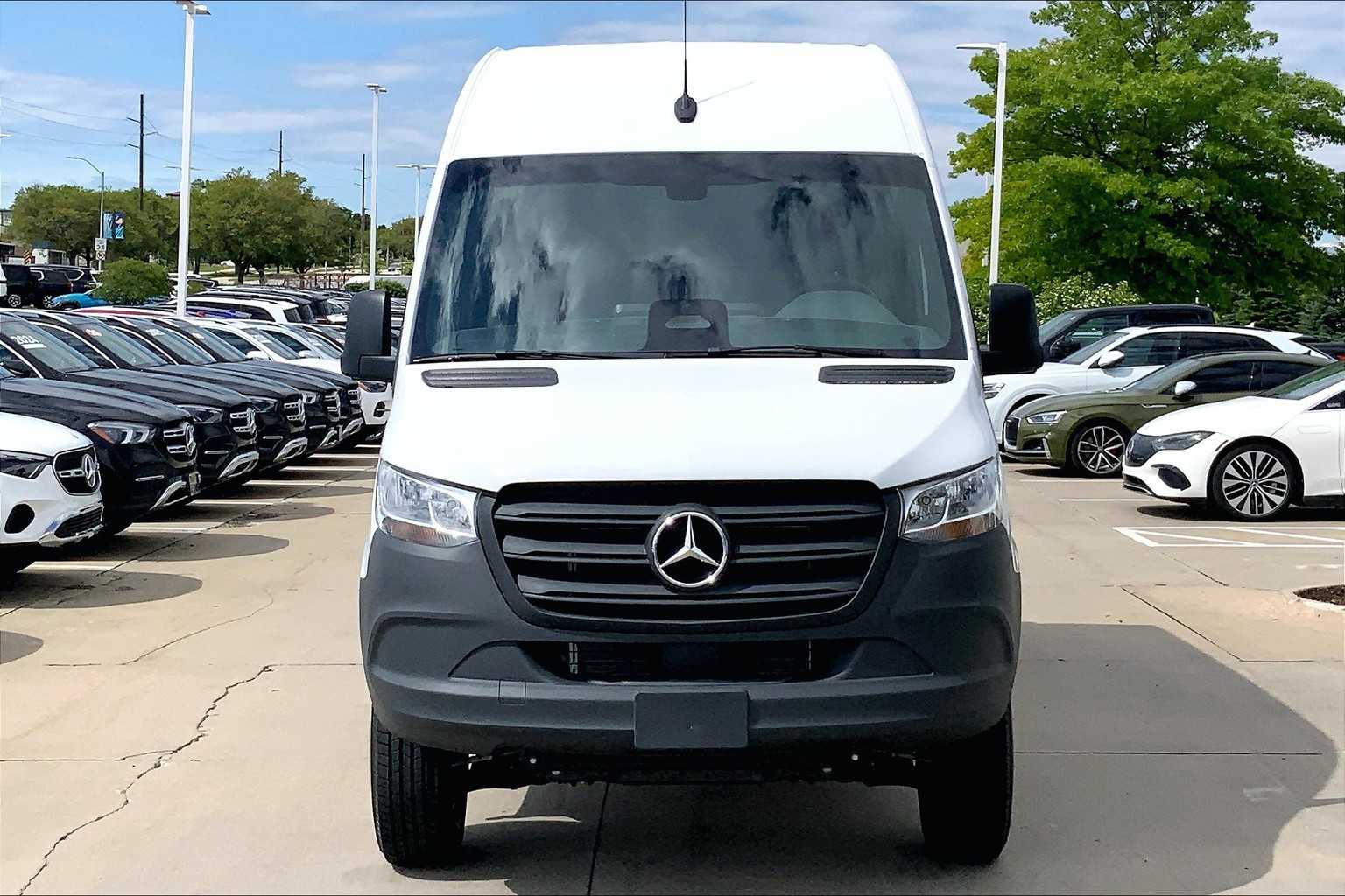 2025 Mercedes-Benz Sprinter 2500 6