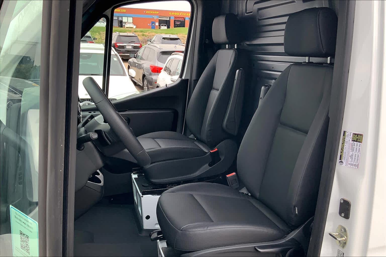 2025 Mercedes-Benz Sprinter 2500 11