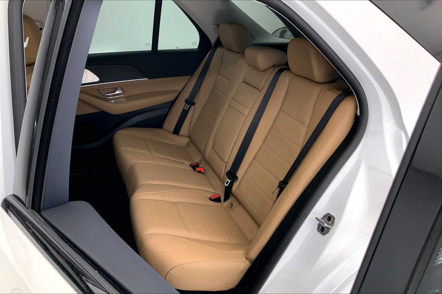 Thumbnail: 2026 Mercedes-Benz GLE - 13