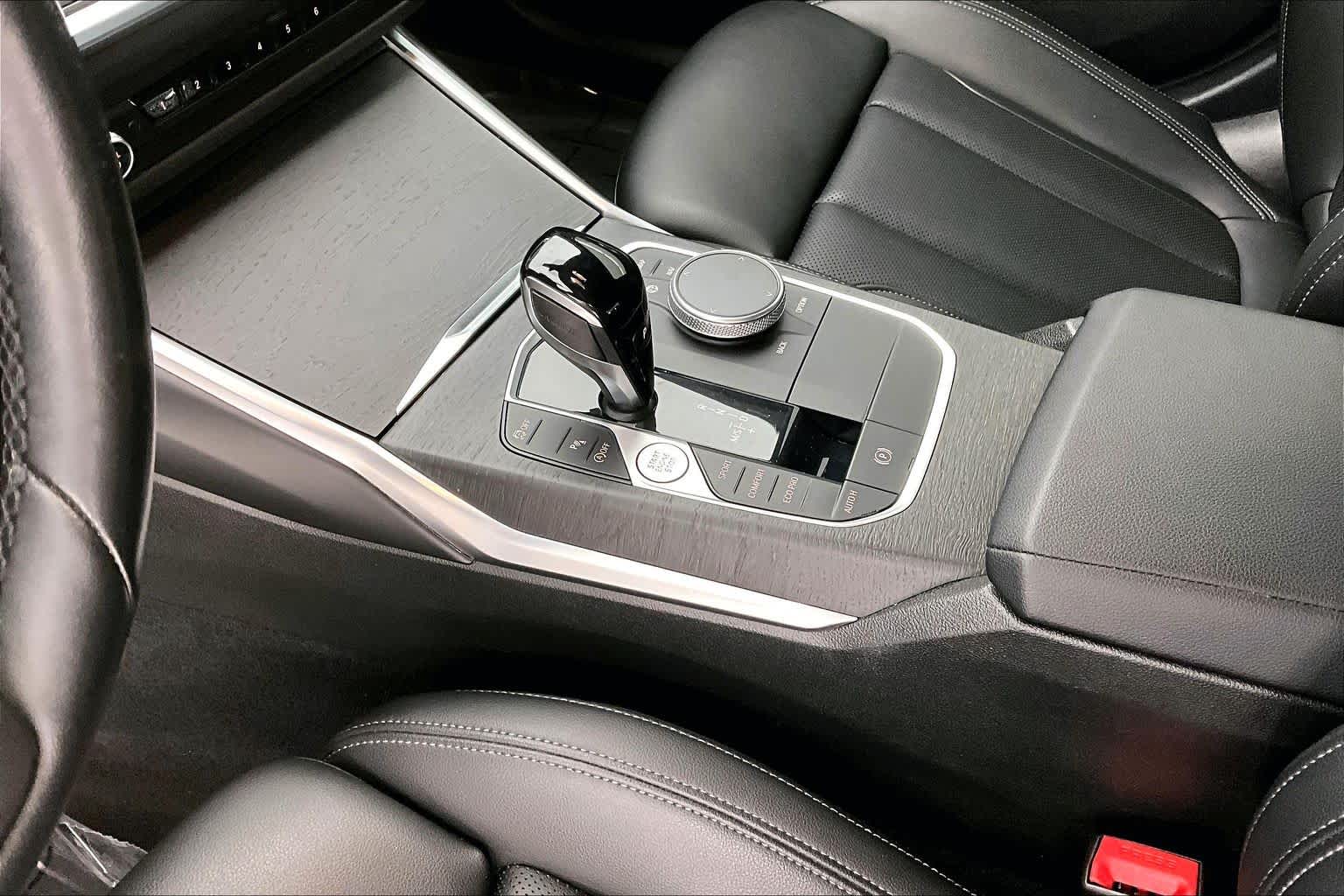 Thumbnail: 2022 BMW 3 Series - 17