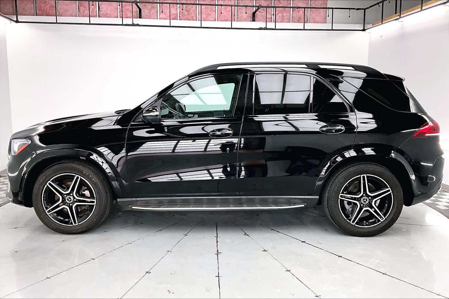 Thumbnail: 2022 Mercedes-Benz GLE - 3