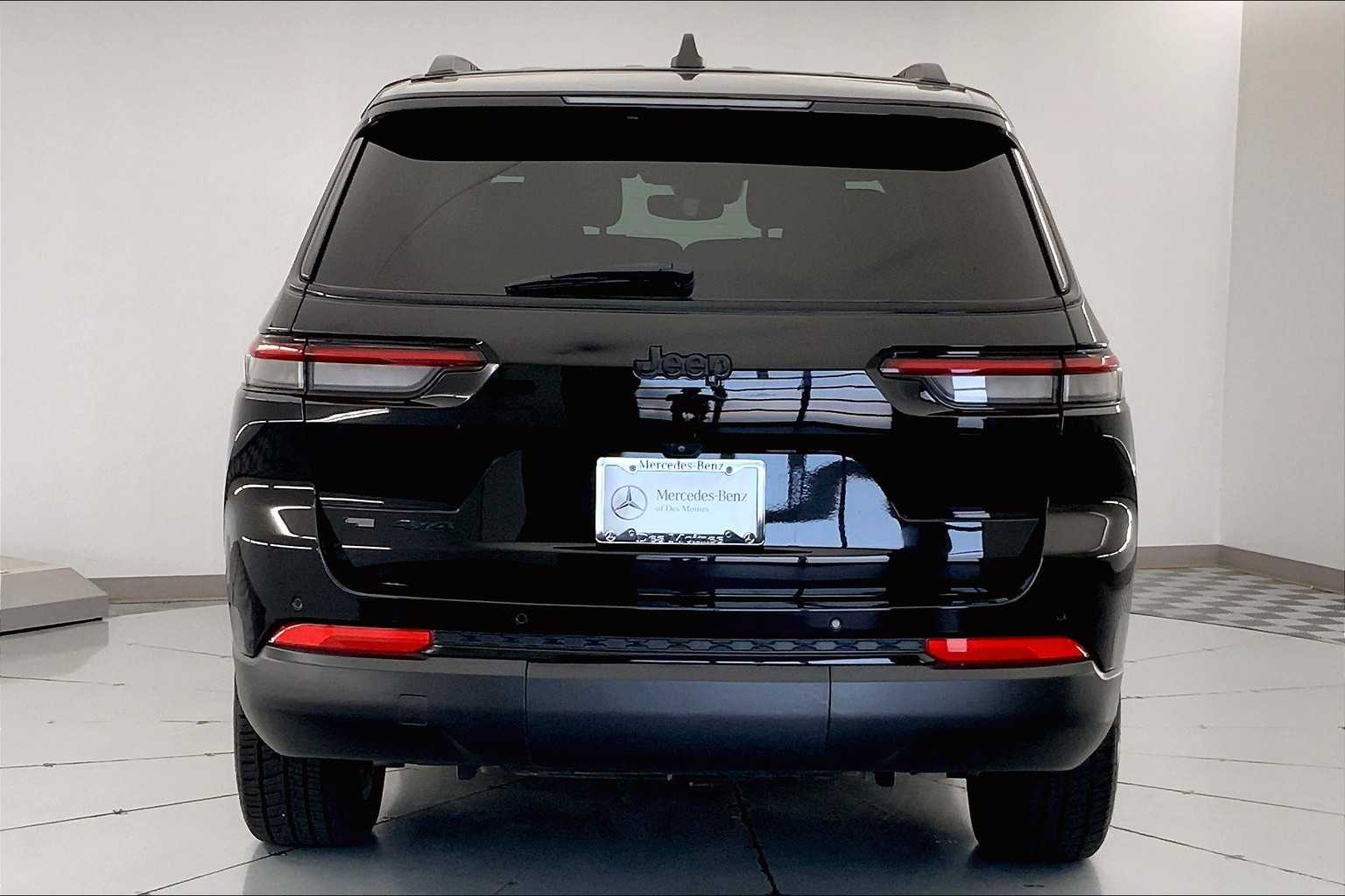 Thumbnail: 2021 Jeep Grand Cherokee L - 5