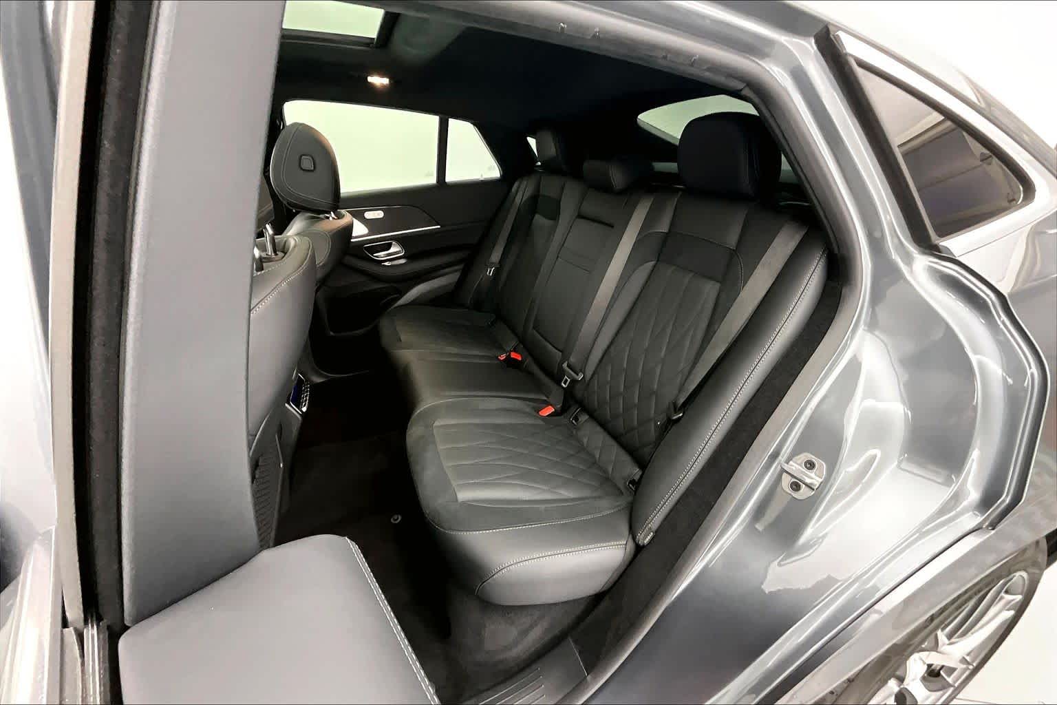 Thumbnail: 2024 Mercedes-Benz GL-Class - 13