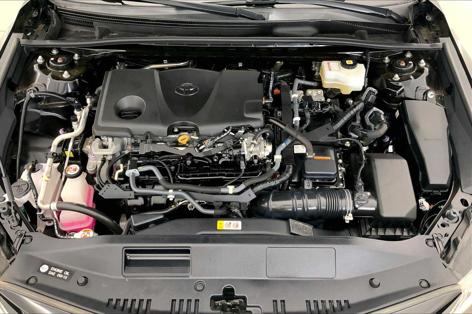 Thumbnail: 2021 Toyota Camry - 9