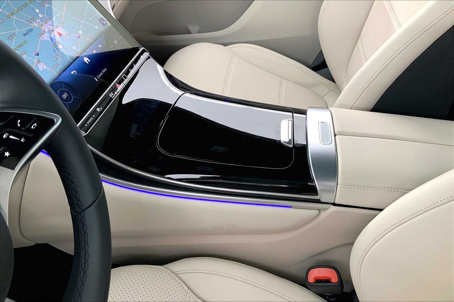 Thumbnail: 2026 Mercedes-Benz GLC - 17