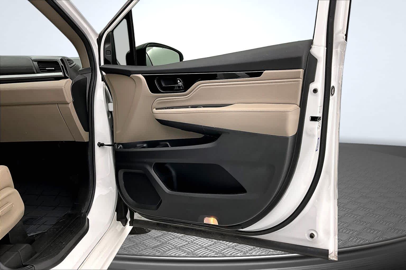 Thumbnail: 2024 Honda Odyssey - 24
