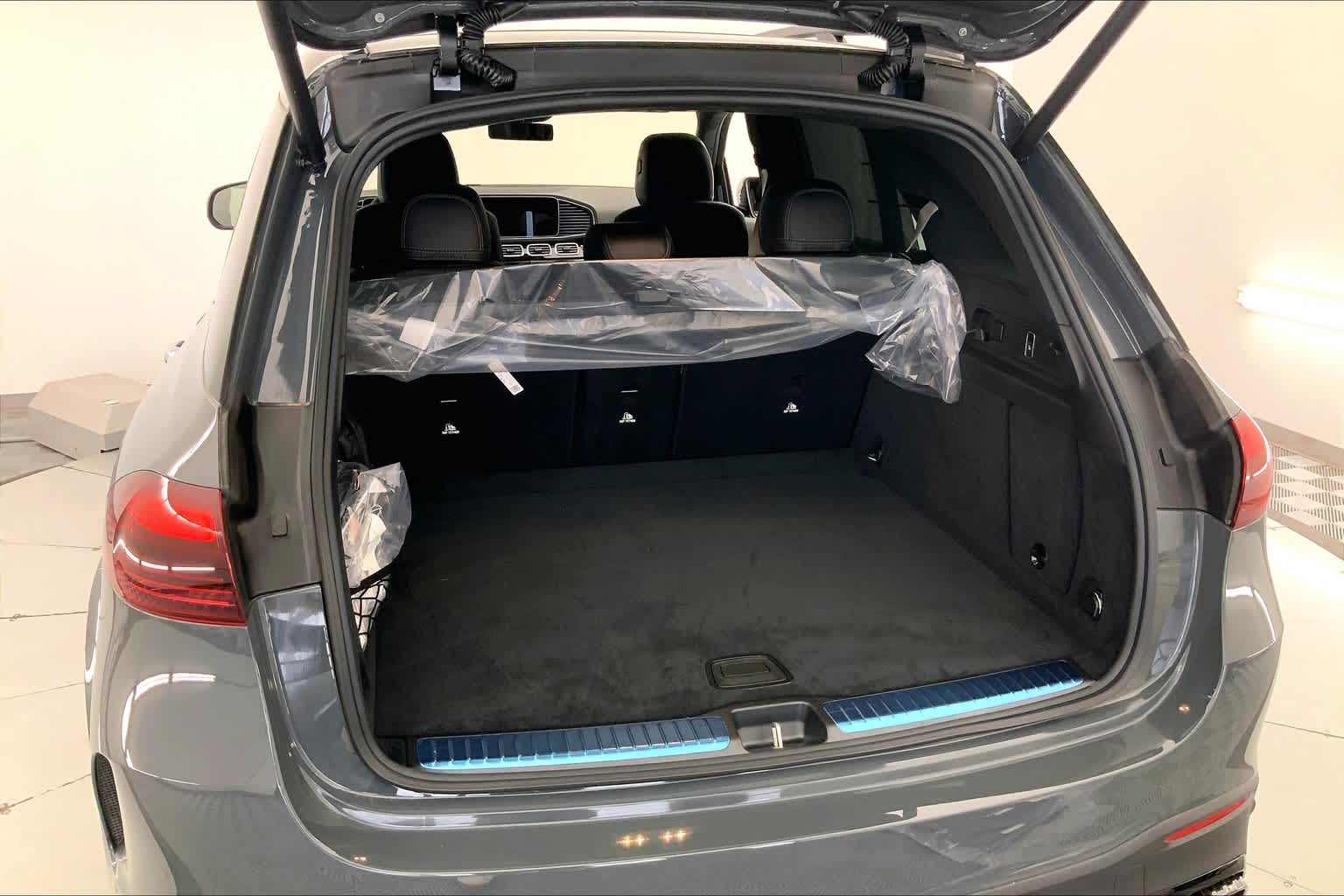 Thumbnail: 2025 Mercedes-Benz GL-Class - 19