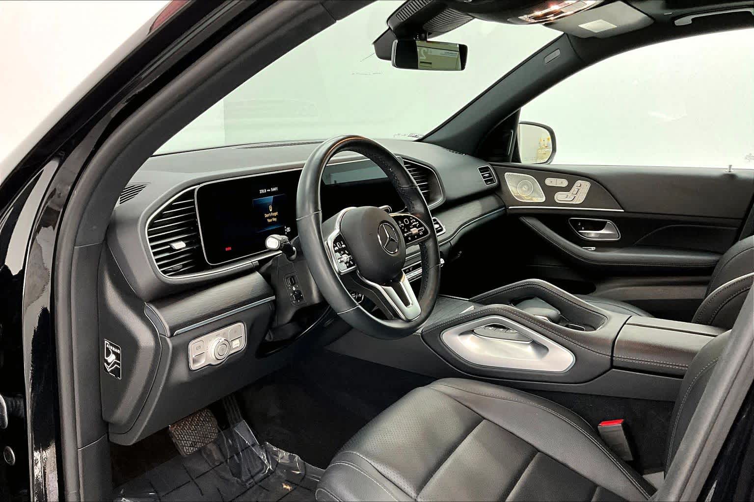 Thumbnail: 2022 Mercedes-Benz GLE - 2