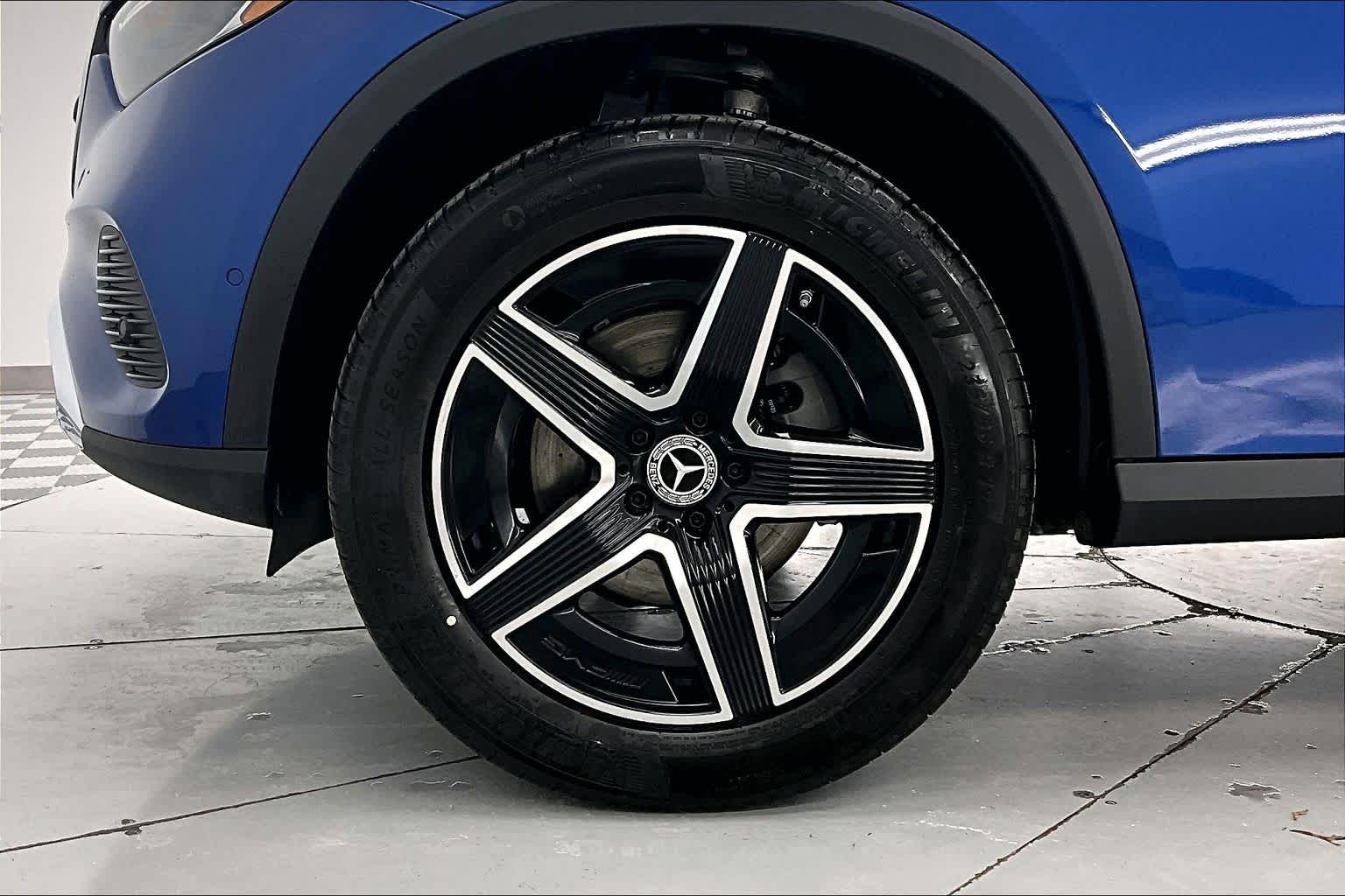 Thumbnail: 2026 Mercedes-Benz GLC - 8