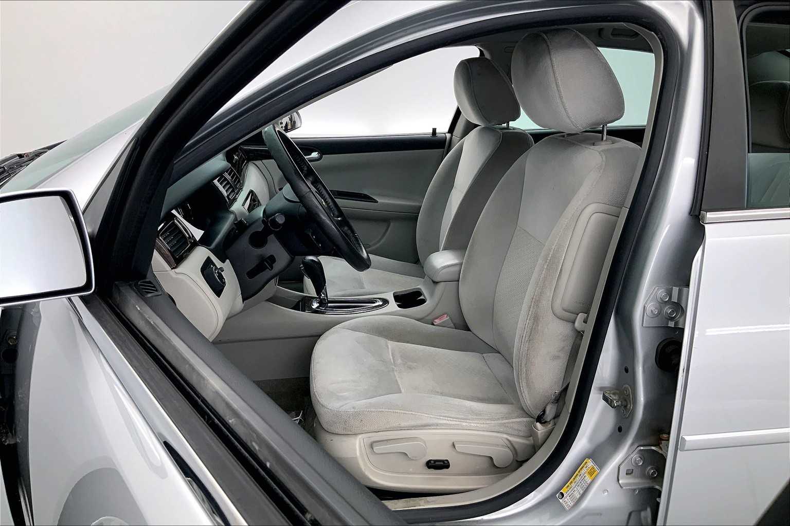 Thumbnail: 2013 Chevrolet Impala - 11