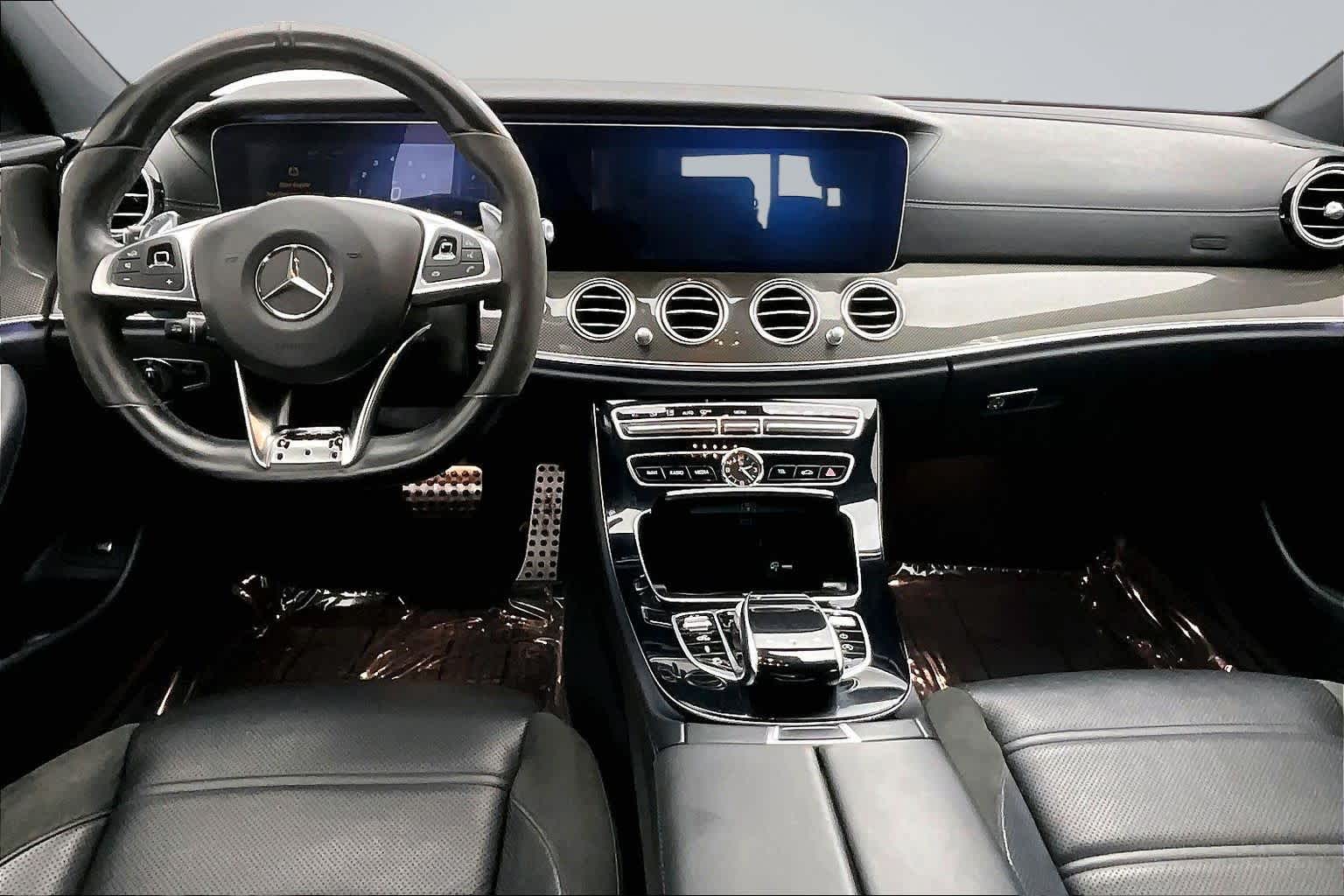 Thumbnail: 2017 Mercedes-Benz E-Class - 10