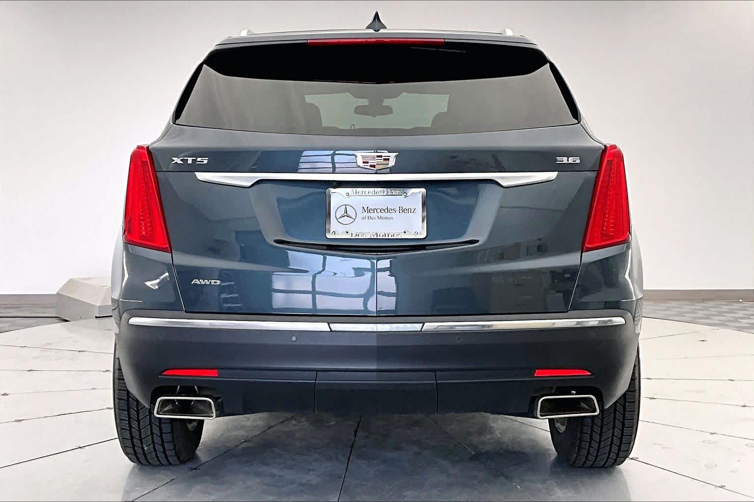 Thumbnail: 2019 Cadillac XT5 - 5