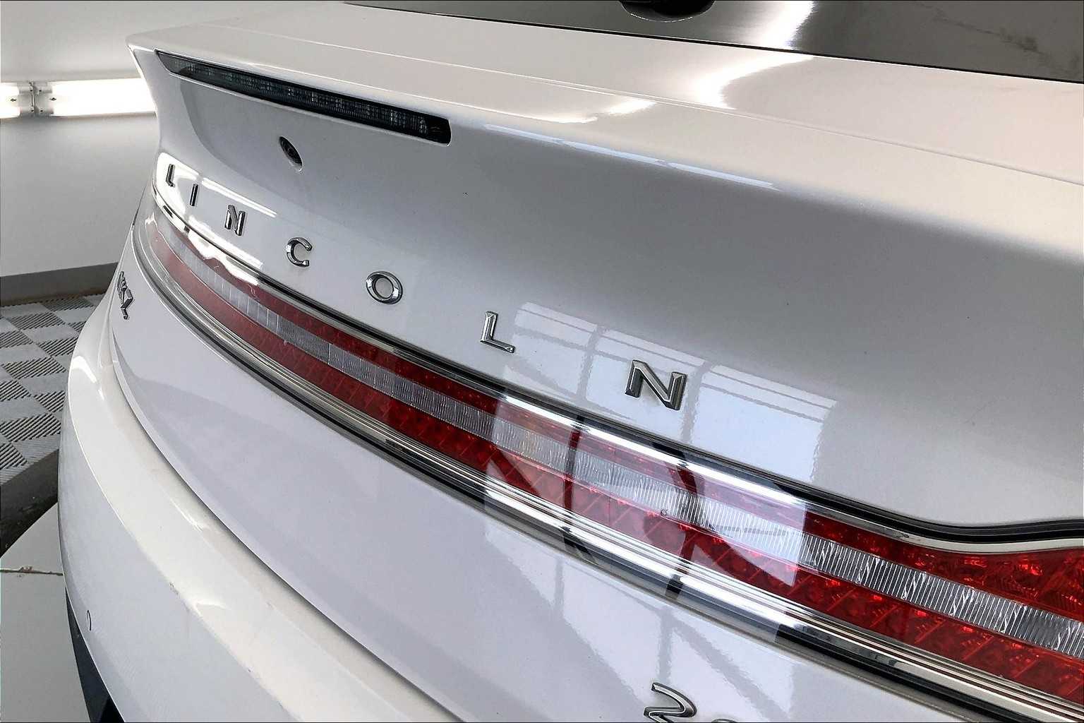 Thumbnail: 2020 Lincoln MKZ - 7