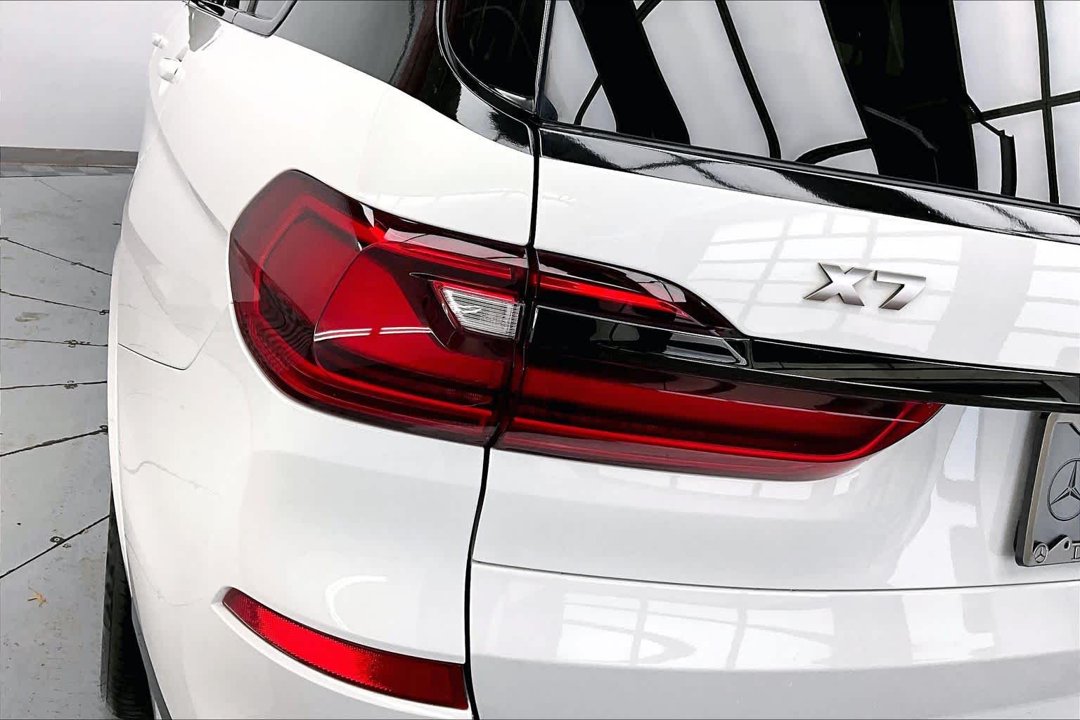 Thumbnail: 2021 BMW X7 - 25