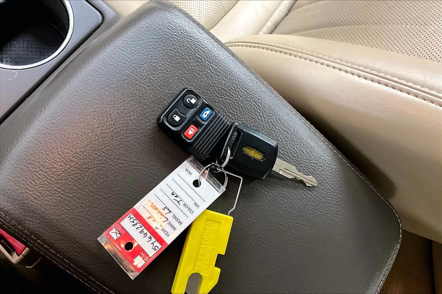 Thumbnail: 2005 Lincoln LS - 20