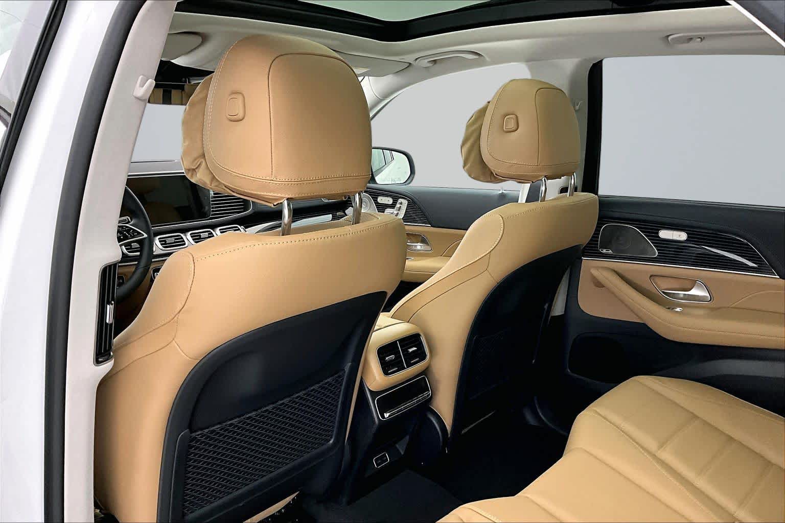 Thumbnail: 2026 Mercedes-Benz GLE - 12